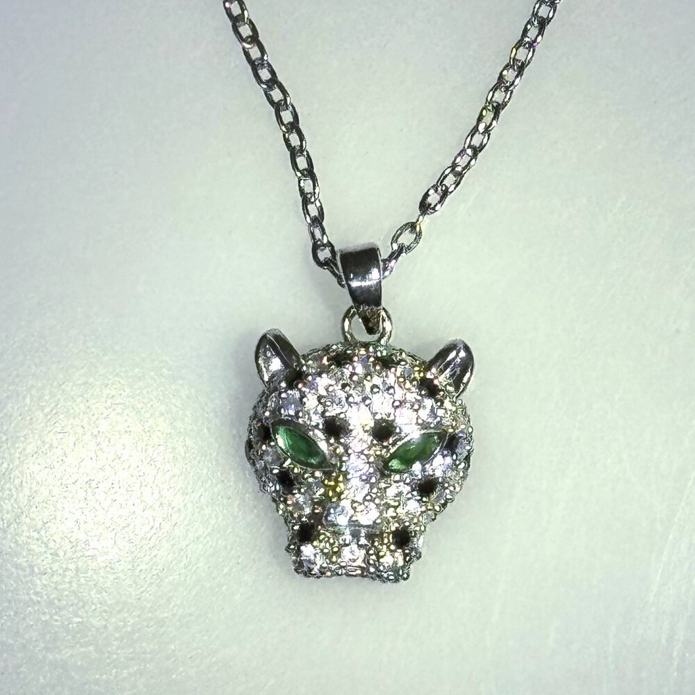 Leopard head pendant necklace, silver tone, NWOT